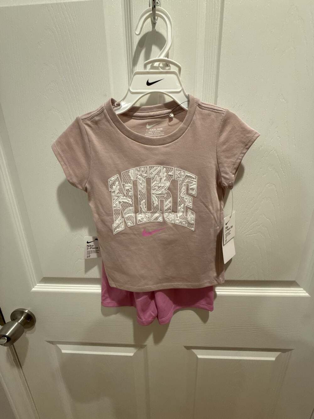 Nike Toddler Girls Lace It Up 2-Piece T-Shirt and Shorts Set - Picture 1 of 4